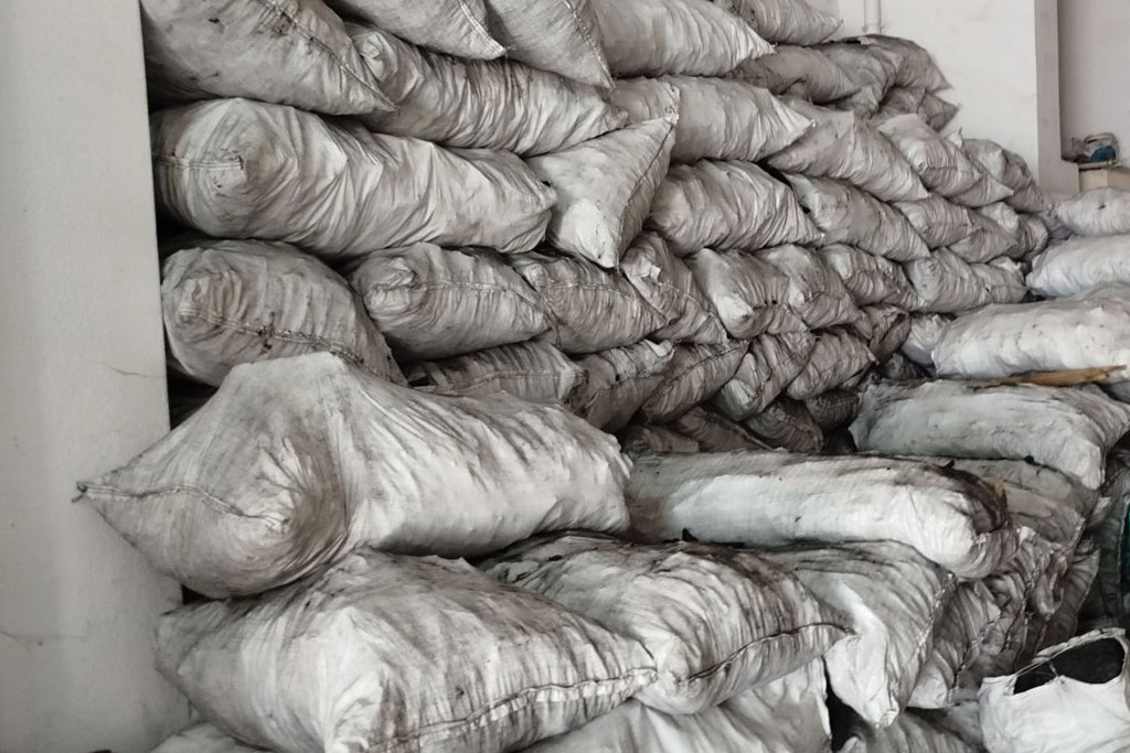 Κάρβουνα ξύλου χύμα Αγρίνιο